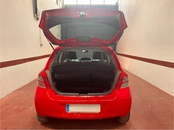 maletero-toyota-yaris