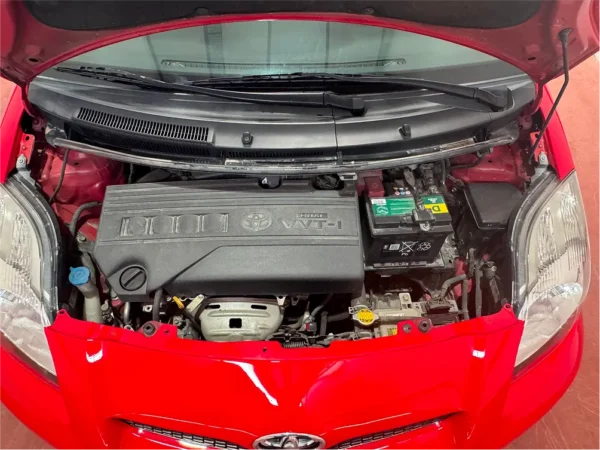 motor-toyota-yaris