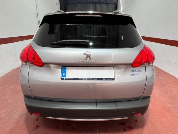 vista-trasera-peugeot