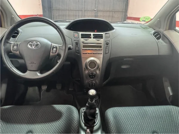 volante-toyota-yaris